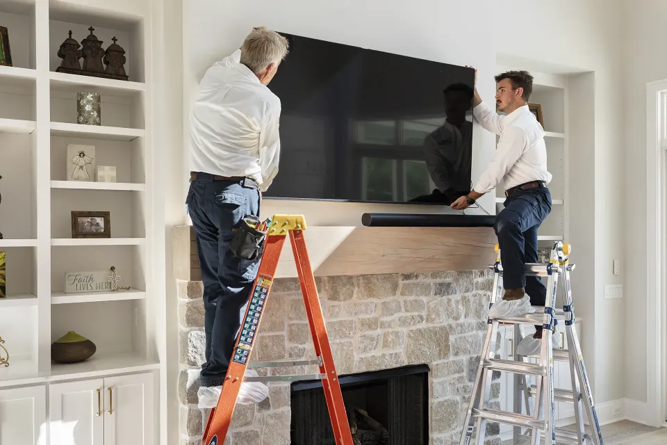 Heavy Mirror, Artwork & Large Décor Hanging